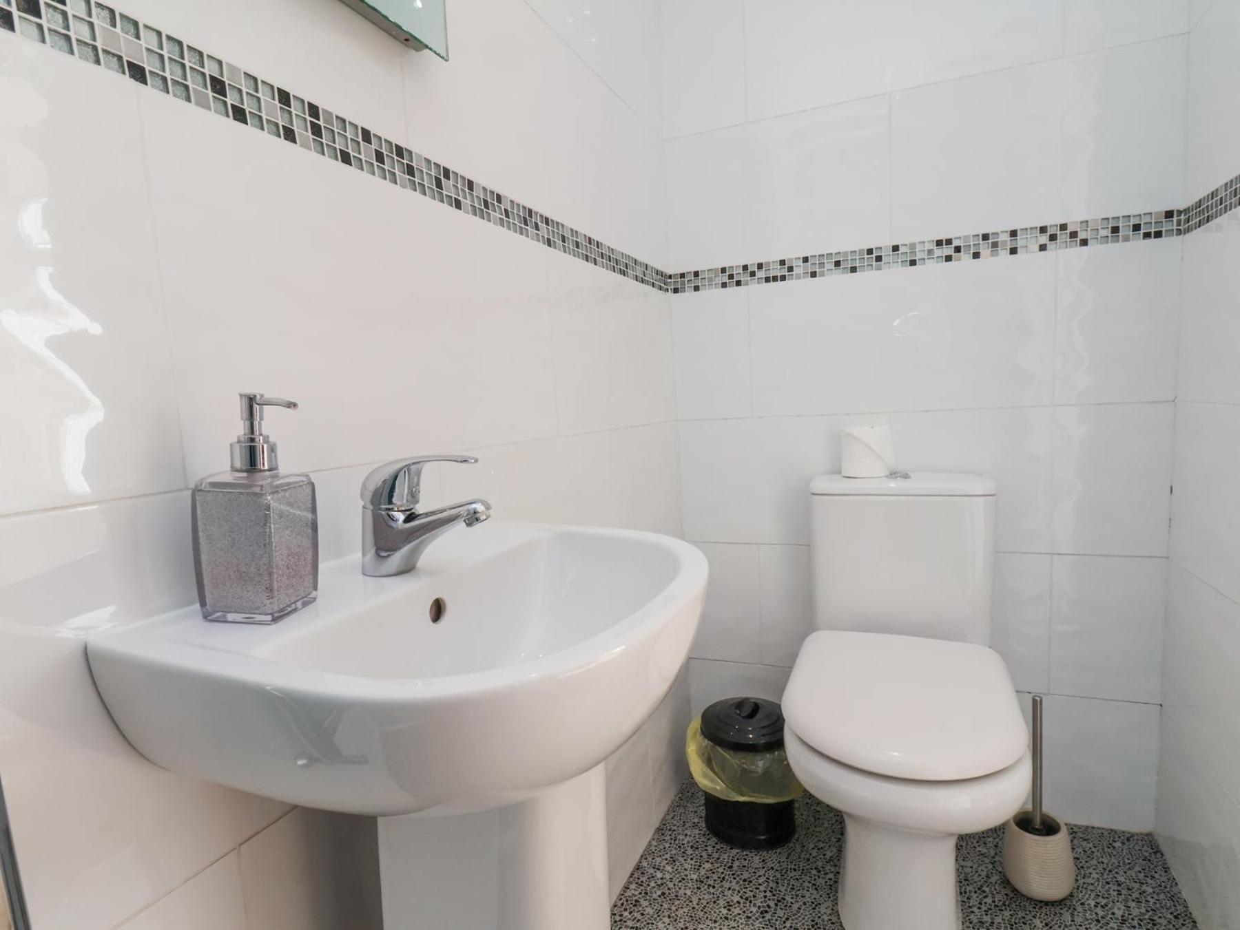 Mayfield Manor Whitby Ngoại thất bức ảnh